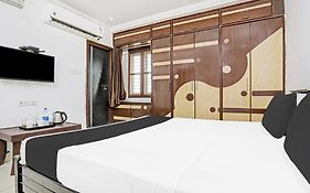 Super Hotel O J3 Luxury Rooms